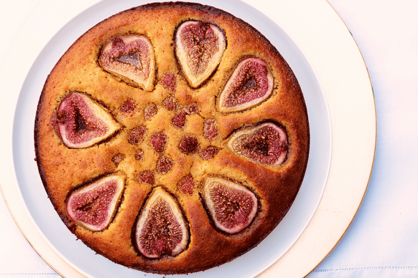 Almond fig cake